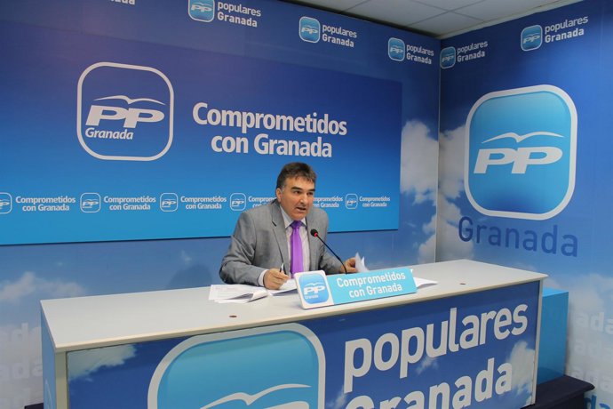 El portavoz del PP en Santa Fe, Juan Cobo