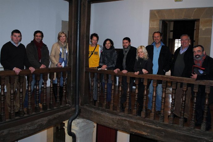 Recepción a participantes en el Festival del Pequeño Formato