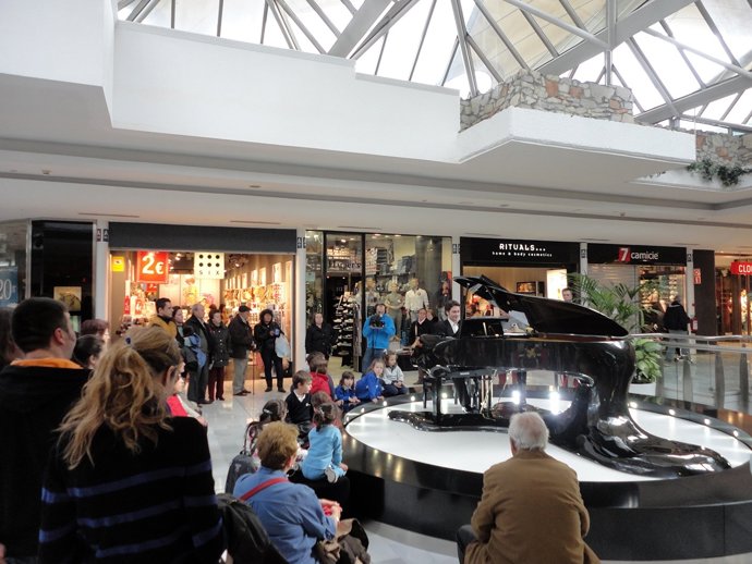 Leaking Piano en La Vaguada