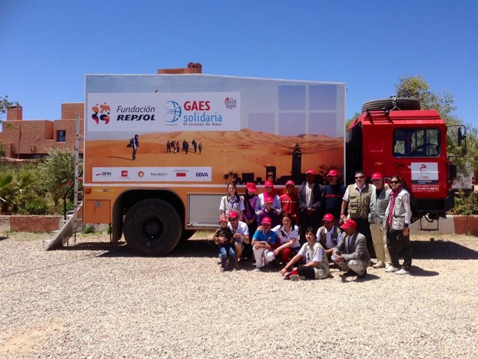 GAES Solidaria ayuda a oir a 70 personas durante la Titan Desert 