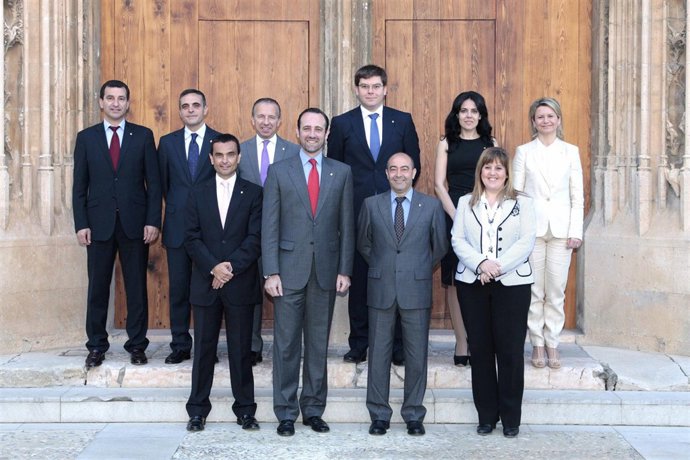 Foto de familia del nuevo Govern 