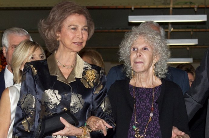 La Reina Sofía acompaña a la Duquesa de Alba