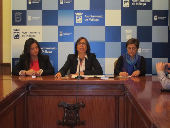 María Gámez durante la rueda de prensa