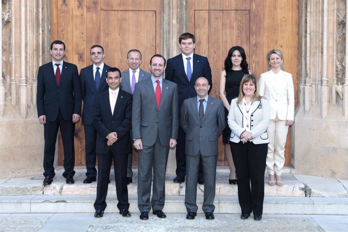 Foto de familia del nuevo Govern 