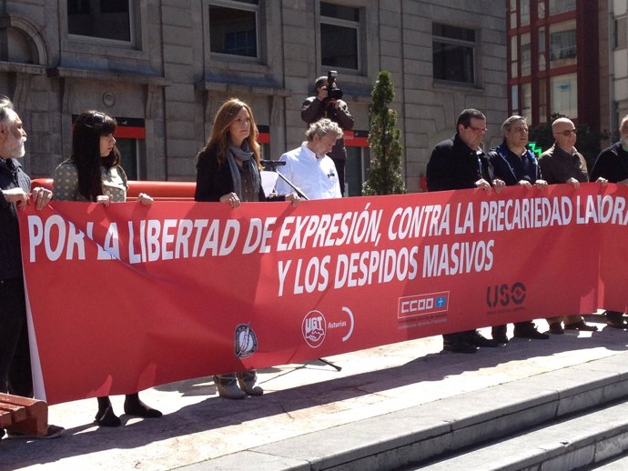 Concentración por el Día de la Libertad de Expresión en Oviedo