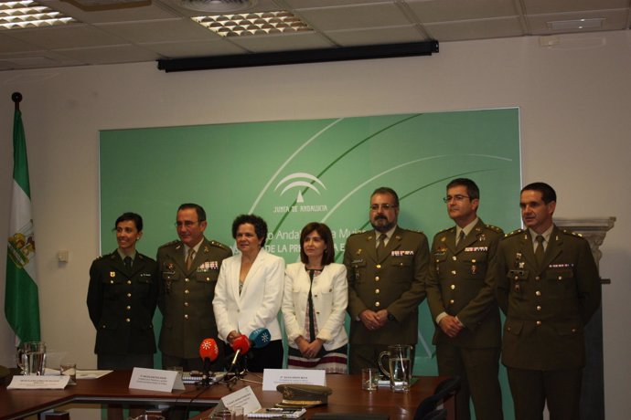 Junta pone en marcha con Defensa un convenio para formar el Ejército