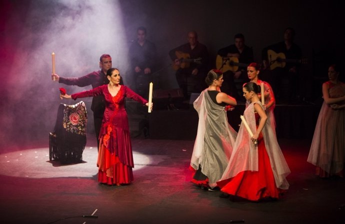 Julia Grecos presenta en el Palau 'Flamenco en el alma'