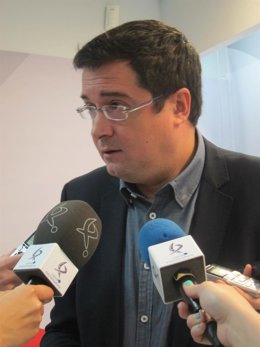 Óscar López