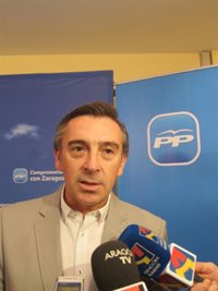 Beamonte (PP) considera "normal" el "malestar" ciudadano ante las medidas "difíciles" del Gobierno aragonés