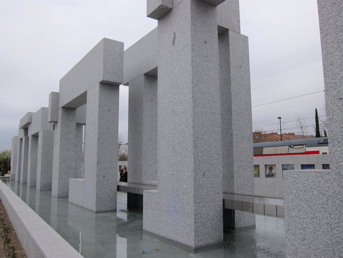 Monumento del 11-M en El Pozo