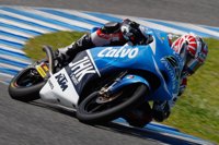 Viñales (KTM) consigue su primer triunfo por delante de Salom tras una bandera roja