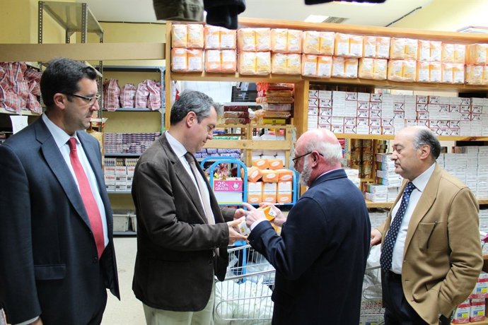 Espadas en el Economato