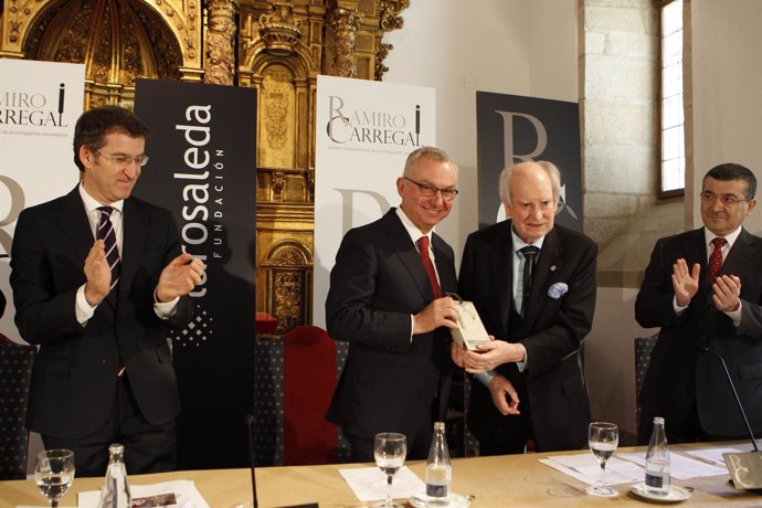 José Baselga recibe el premio Ramiro Carregal-Fundación La Rosaleda