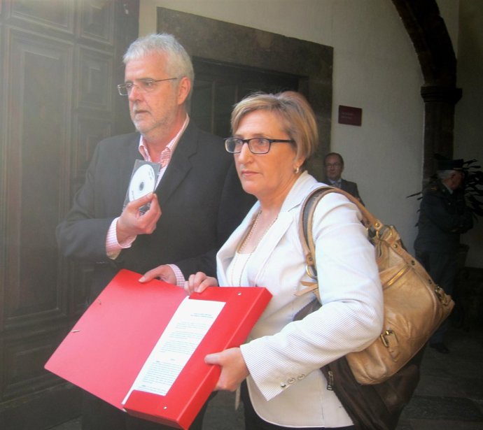 Francesc Signes y Ana Barceló presentan la denuncia sobre el accidente de metro