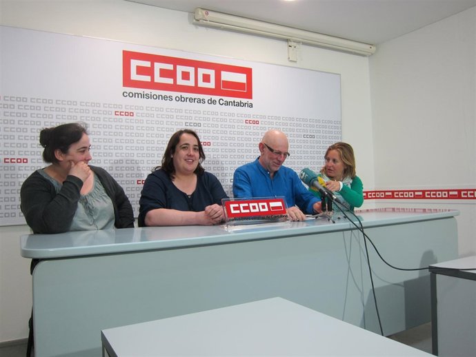 Marañón y afectadas en la rueda de prensa