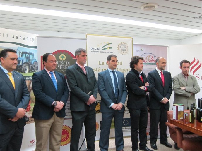 Presentación de la 'I Jornada CajaSur, AOVE y Denominaciones de Origen' hoy 