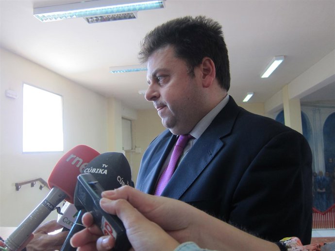 El economista Santiago Carbó en la Universidad de Granada