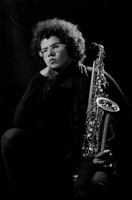 El saxofonista mejicano Gerry López.