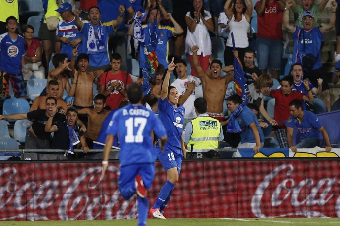 Barrada y Diego Castro celebran un gol del Getafe
