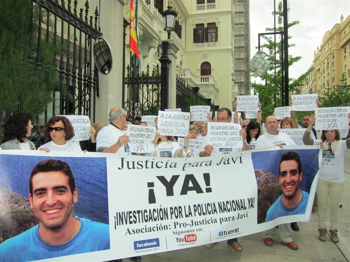 Concentración Asociación Justicia para Javi
