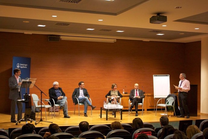 Un momento del debate en el congreso médico