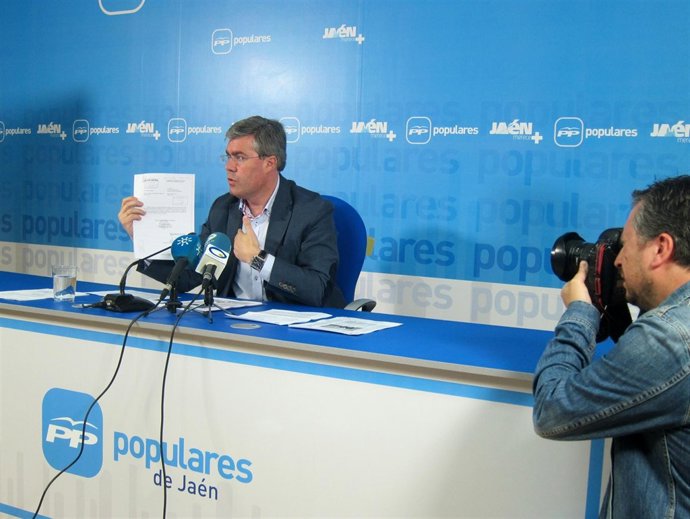 Fernández de Moya, hoy en la rueda de prensa sobre la Ciudad de la Justicia.