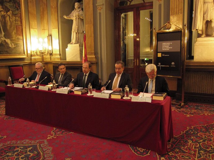Presentación del libro 'Comentarios al Estatuto de Autonomía de la Comunitat'
