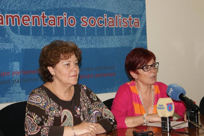Teresa Rosique y Begoña García Retegui