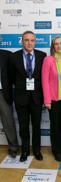 Cosentino aboga por innovación, internacionalización y educación para salir de la crisis y prevé facturar 500 millones