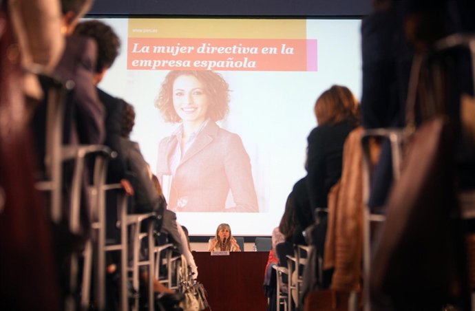 Sánchez Zaplana en la clausura de una jornada de PwC.