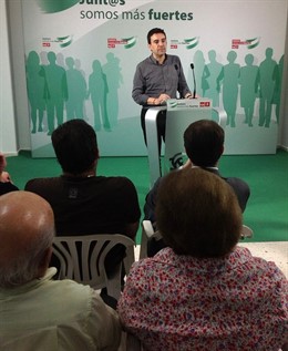 Mario Jiménez en un acto en Olivares (Sevilla)