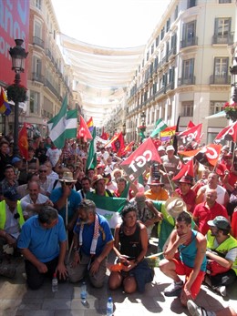 Sánchez Gordillo durante la marcha del SAT en Málaga