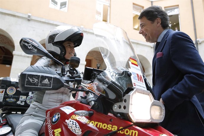 El presidente de Madrid, Ignacio González, en la recepción a Alicia Sornosa