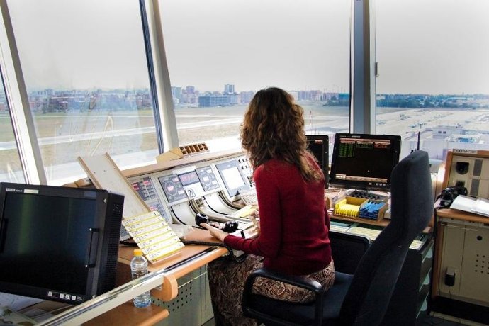 Torre de control Cuatro Vientos controladores