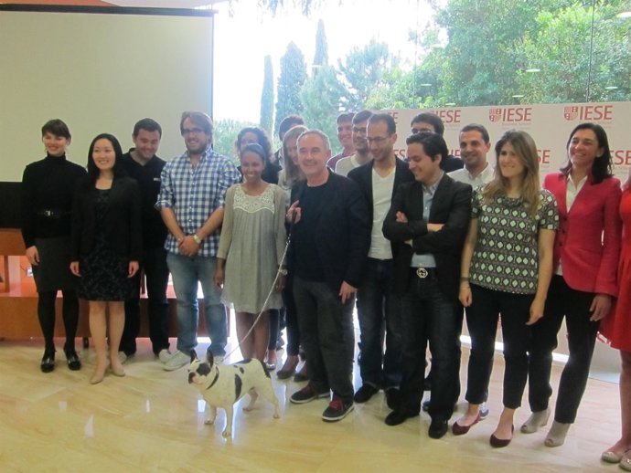 Ferran Adrià y alumnos de Iese presentan elBullifoundation