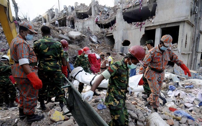 Edificio derrumbado en Bangladesh