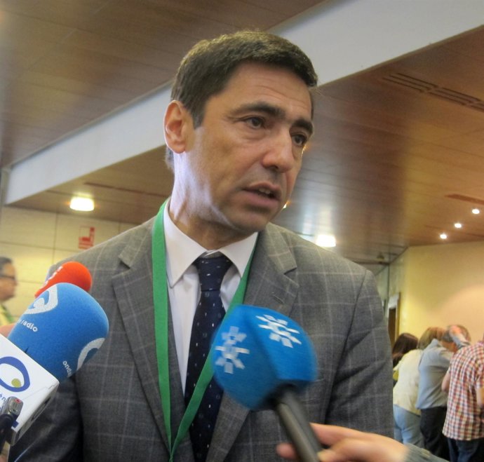 El director ejecutivo del COI, Jean-Louis Barjol, hoy en Expoliva 2013.