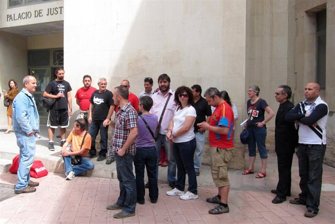 Concentración de Stop Desahucios