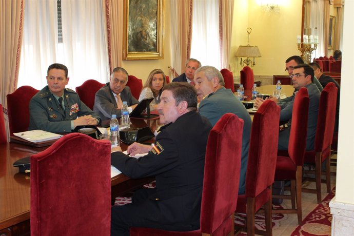 Reunión en Huelva sobre el dispositivo de seguridad para la romería del Rocío. 