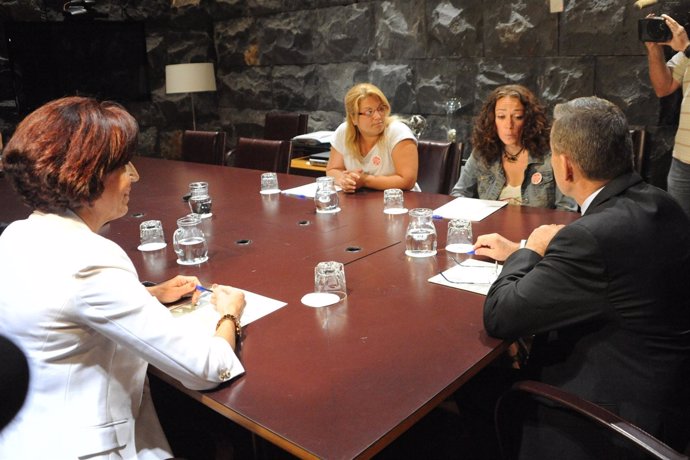 Reunión entre el Gobierno y PAH Tenerife