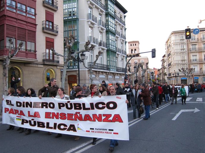 Manifestación Por La Escuela Pública