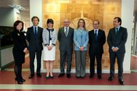 La Infanta Elena visita un proyecto de integración social y una escuela de pádel adaptado en Valladolid