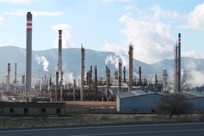 COMPLEJO PETROQUÍMICO REPSOL PUERTOLLANO FÁBRICA INDUSTRIA