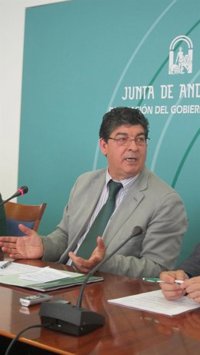 Valderas: IU defiende un modelo federal y solidario sin la "separación de ningún territorio del conjunto del Estado"