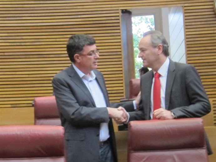 Fabra y Morera antes de comenzar la sesión plenaria