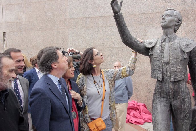 Inauguración de la estatua del diestro Luis Miguel Dominguín 