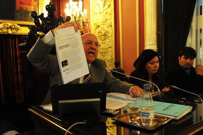 PLENO EXTRAORDINARIO PARA REPROBAR Y PEDIR LA DIMISIÓN 