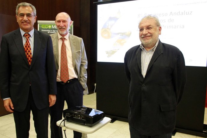 A la derecha de la imagen, Juan Sergio Fernández