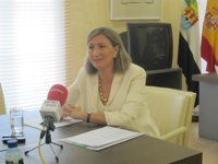 La consejera de Educación respeta la huelga pero cree que "no es el momento de tensar la cuerda" sino de "trabajar"