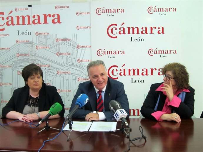 El presidente de Aleco, Manuel C. Cachafeiro